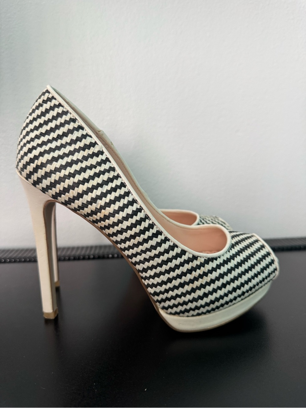Classic Black & White Houndstooth High Heel peep toe Pumps